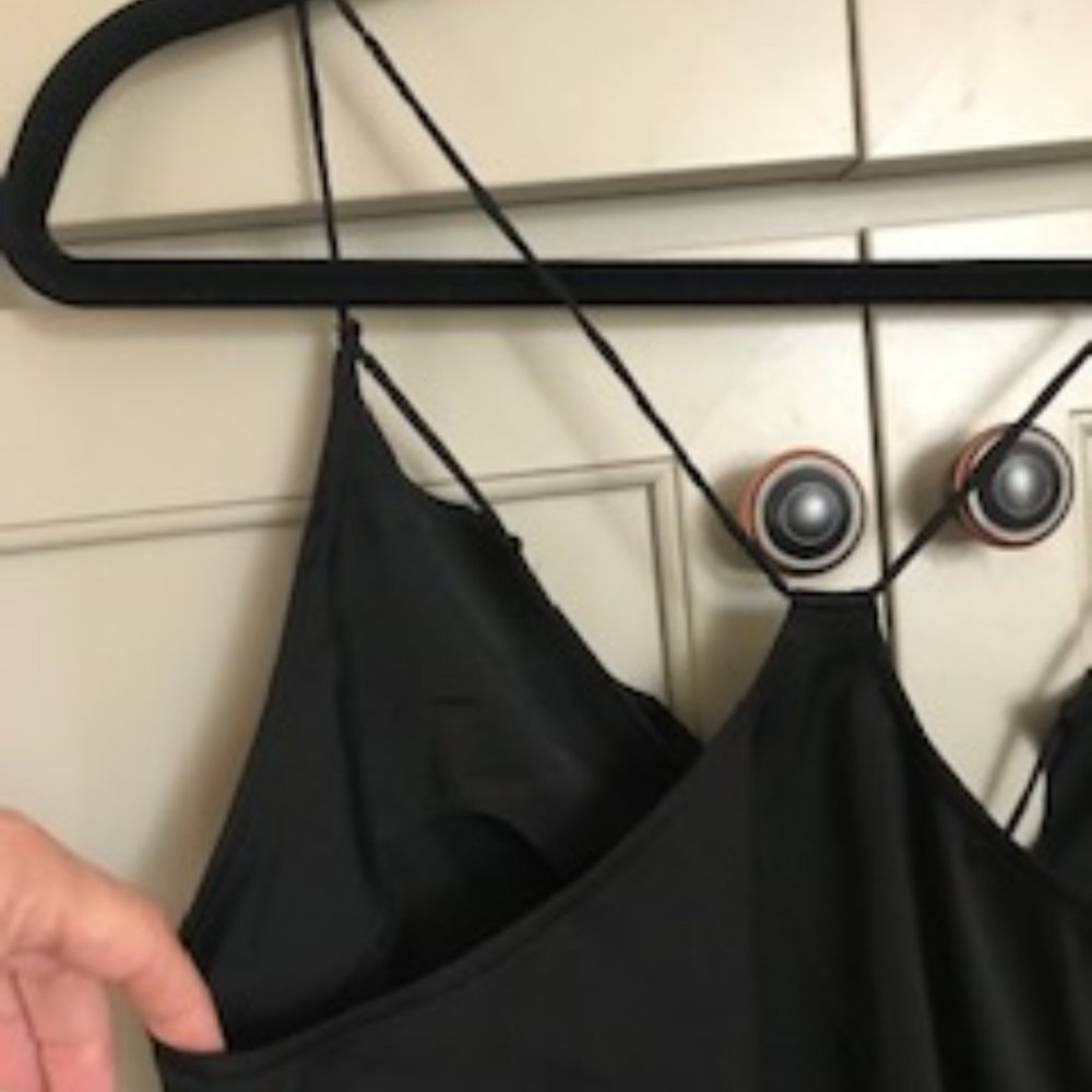 Nasty Gal V- Neck Halter Top - Picture 7 of 9